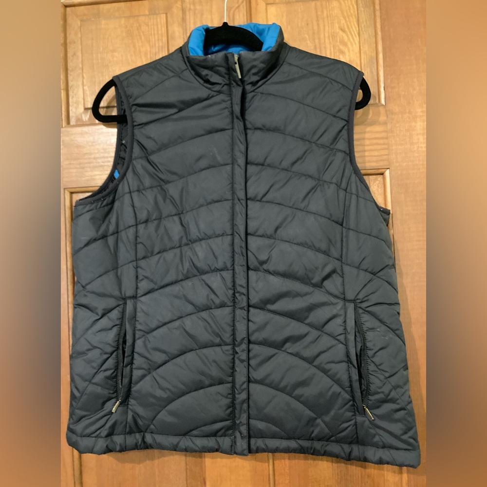 Lands’ End Black Lightweight Puffer Vest Front Zip Pockets Zip Closure Medium